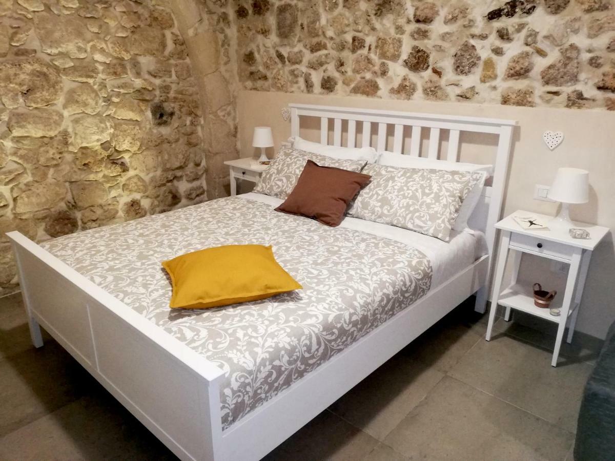 Essentia Rooms- Ortigia Holidays Syracuse Exteriér fotografie