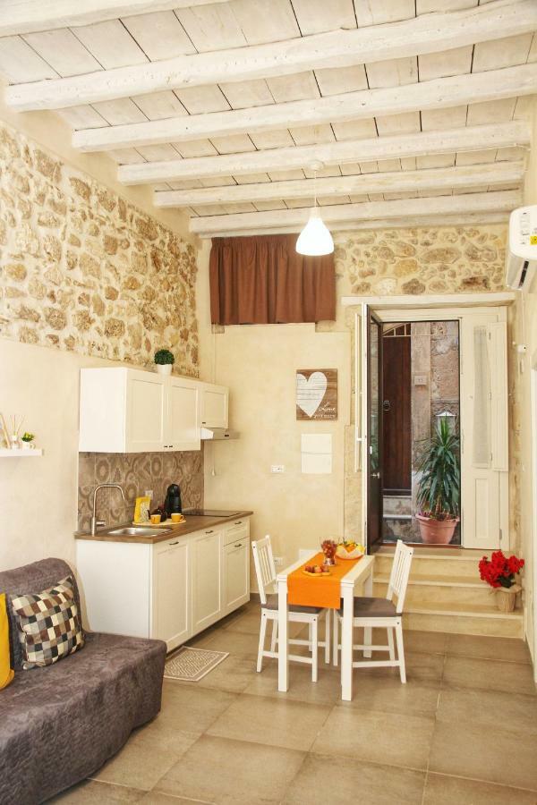 Essentia Rooms- Ortigia Holidays Syracuse Exteriér fotografie