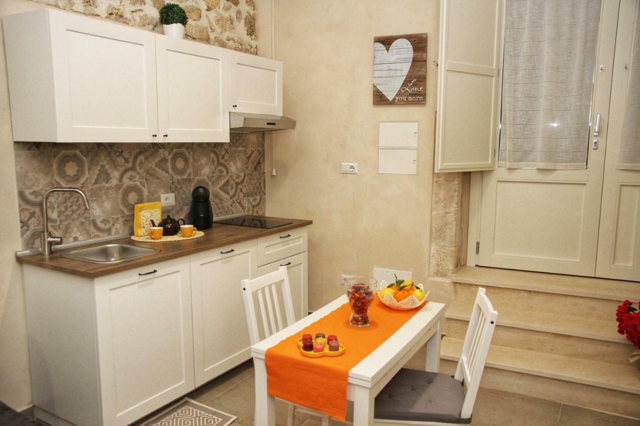 Essentia Rooms- Ortigia Holidays Syracuse Exteriér fotografie